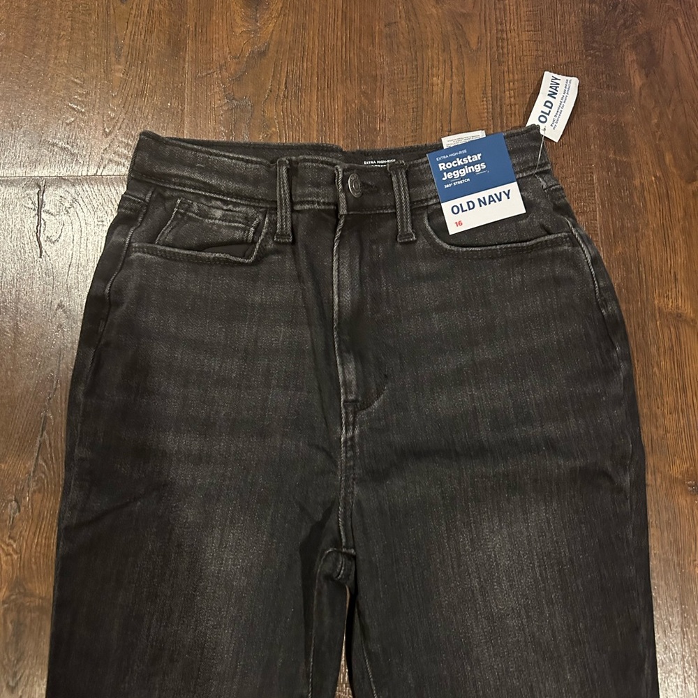 Old Navy Rockstar Jeggings - Picture 3 of 4